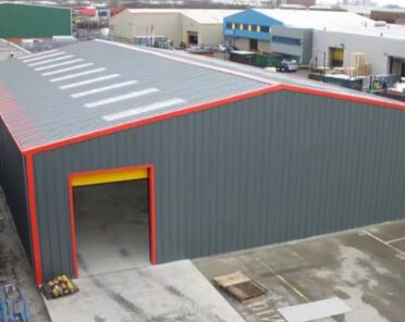 Magazzino con struttura in acciaio prefabbricata per fornitura globale, capannone industriale con telaio, dimensioni personalizzabili, resistente agli agenti atmosferici, soluzione di stoccaggio commerciale e logistica anticorrosiva per centri logistici, impianti di produzione