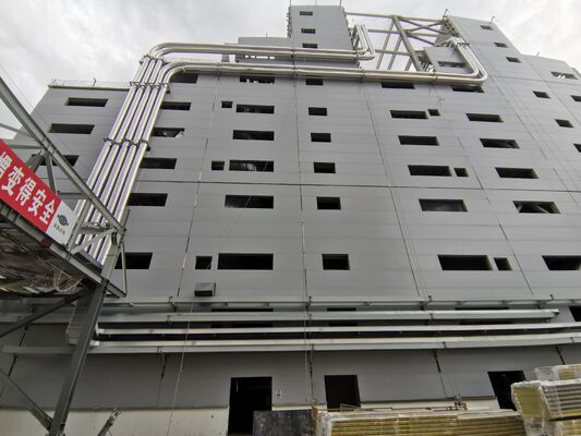 Edificio per lo stoccaggio delle materie prime del magazzino con struttura metallica di ampia portata Pannelli a parete con arcareccio di tipo Z Spedizione in container smontata