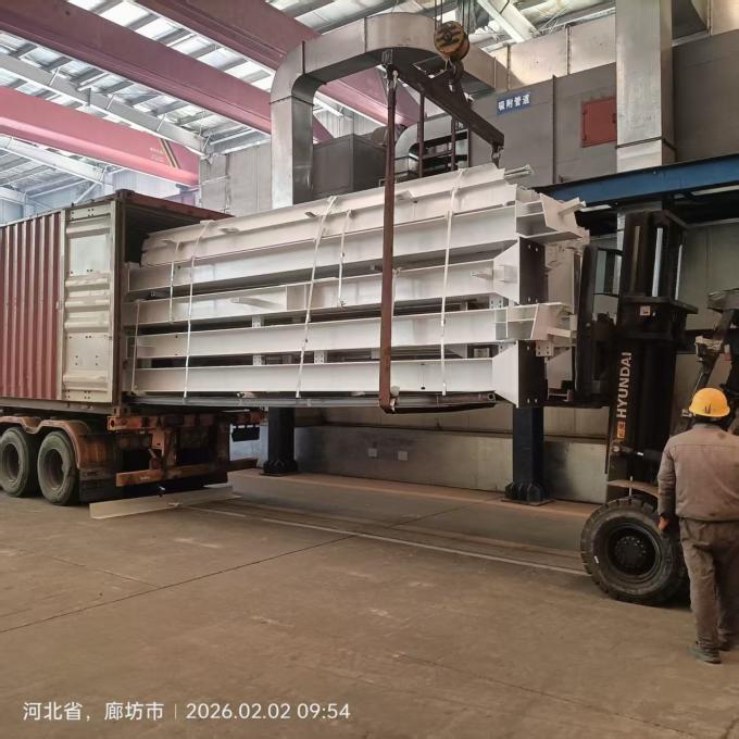 Steel structure shipping – container loading and bulk vessel transport